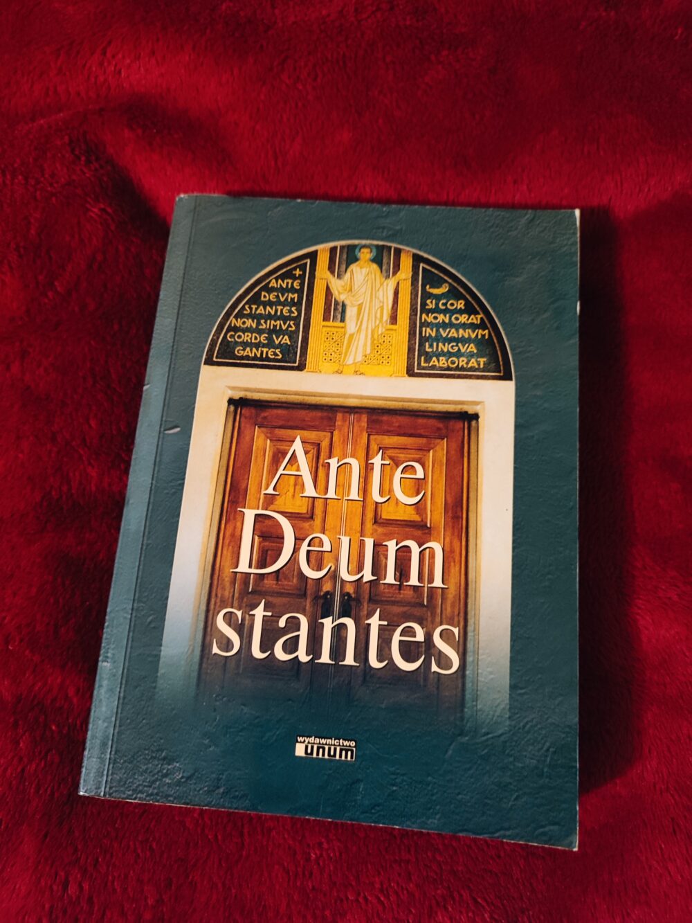 Ks. Stefan Koperek CR (red.), "Ante Deum stantes" [2002]