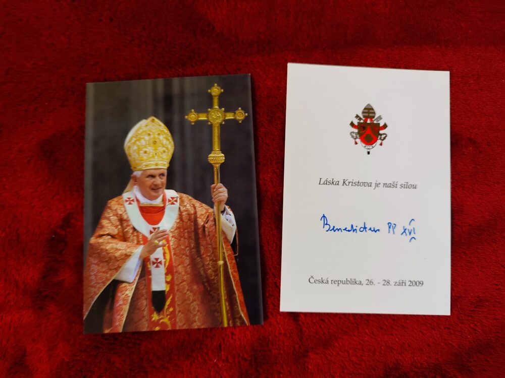 Officium de Liturgicis Celebrationibus Summi Pontificis, "Ordo exsequiarum Romani Pontificis" [2000] - obrazek 4