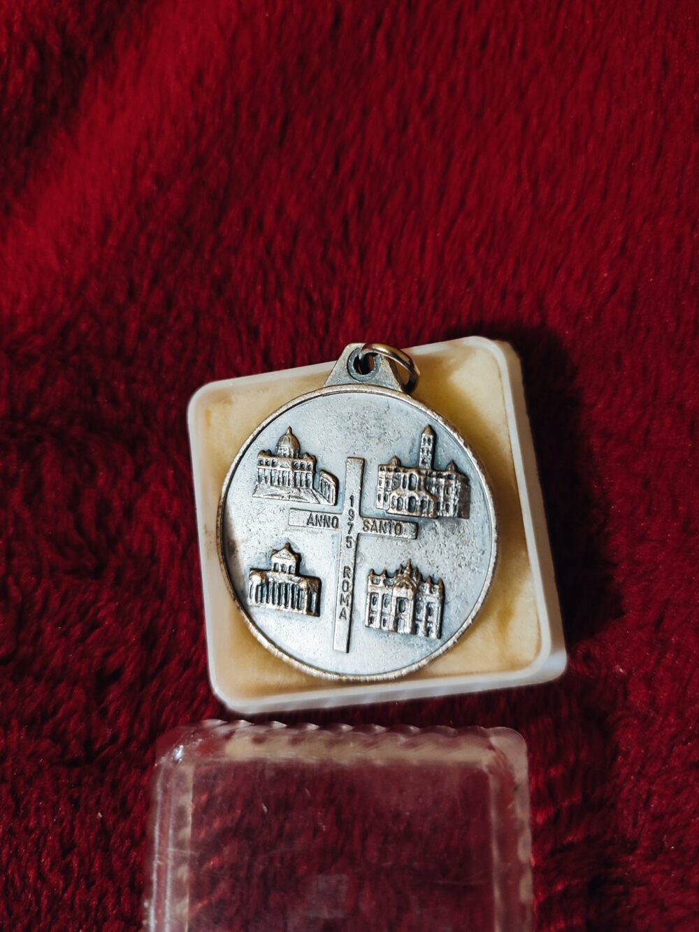 Medal z Papieżem Pawłem VI wydany z okazji Roku Świętego 1975 - obrazek 2