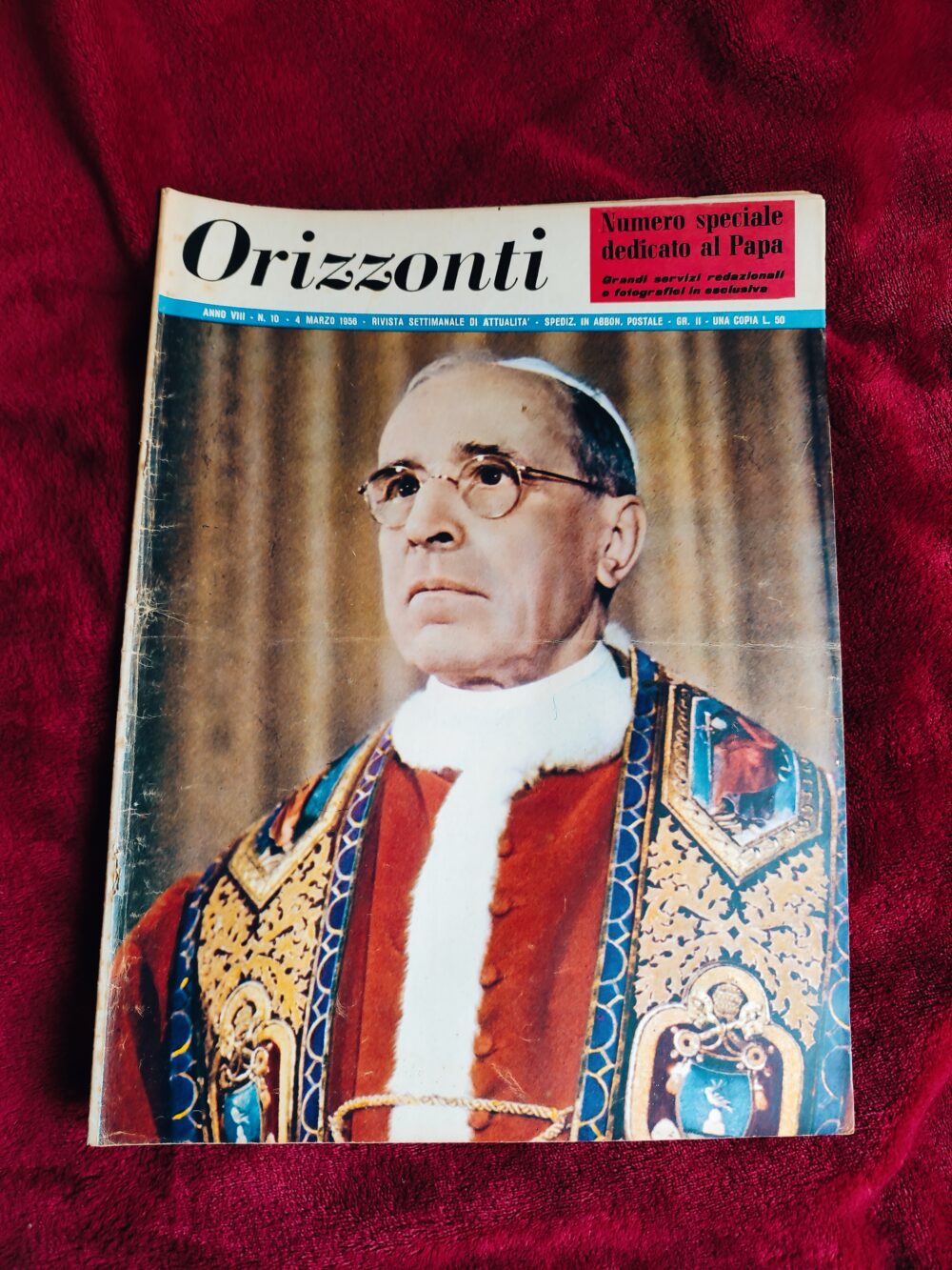 Numer specjalny magazynu "Orizzonti" poświęcony Papieżowi Piusowi XII