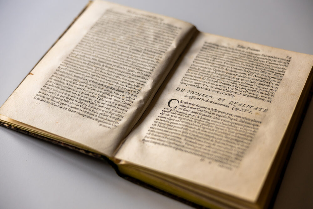 Paride de Grassi, "De caeremoniis Cardinalium et Episcoporum in eorum Dioecesibus" [1582] - obrazek 7