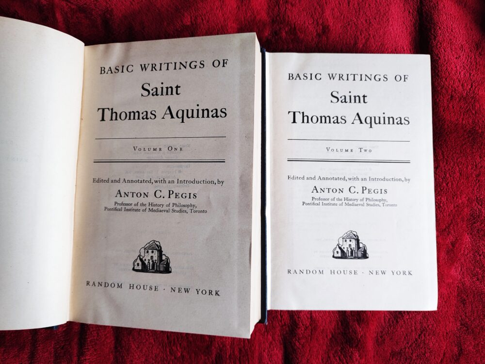 Anton C. Pegis (red.), "Basic Writings of Saint Thomas Aquinas" (2 t.) [1945]