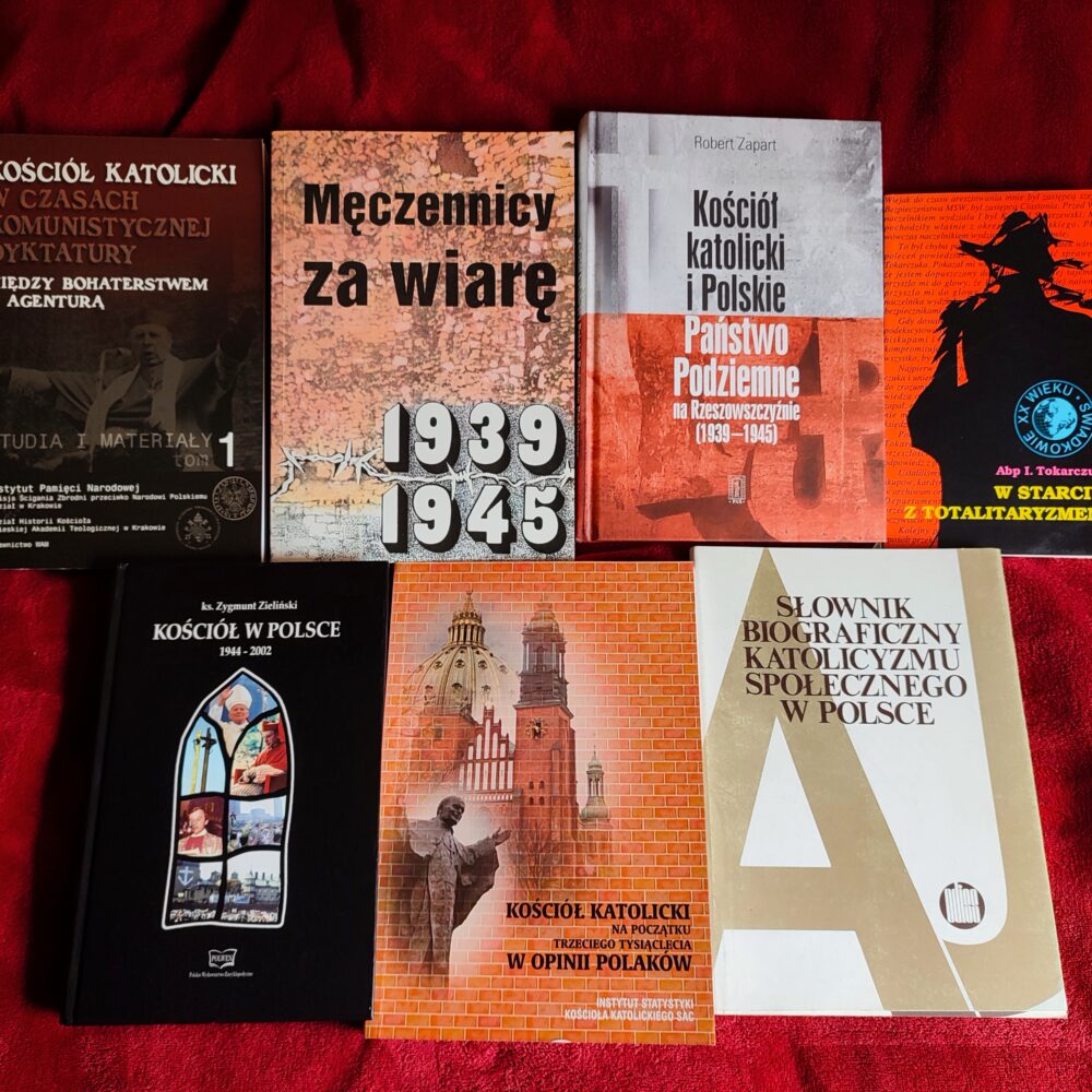 Zestaw książek "Kościół w Polsce w XX i XXI wieku"