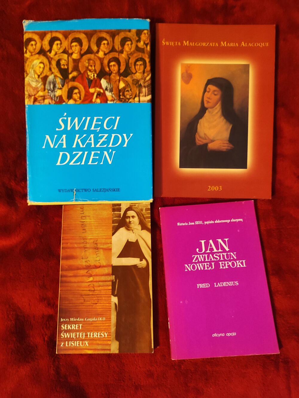 Zestaw książek o świętych Kościoła Katolickiego