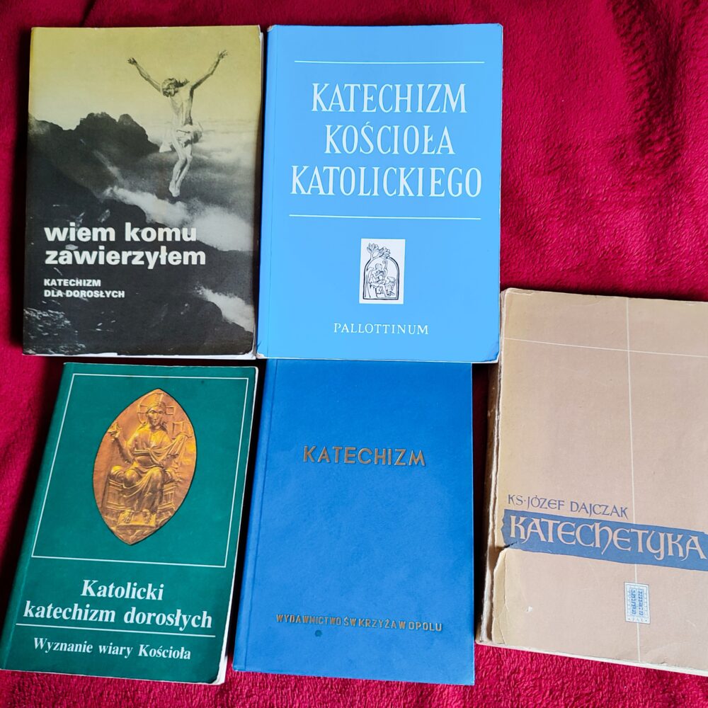 Zestaw współczesnych katechizmów + gratis