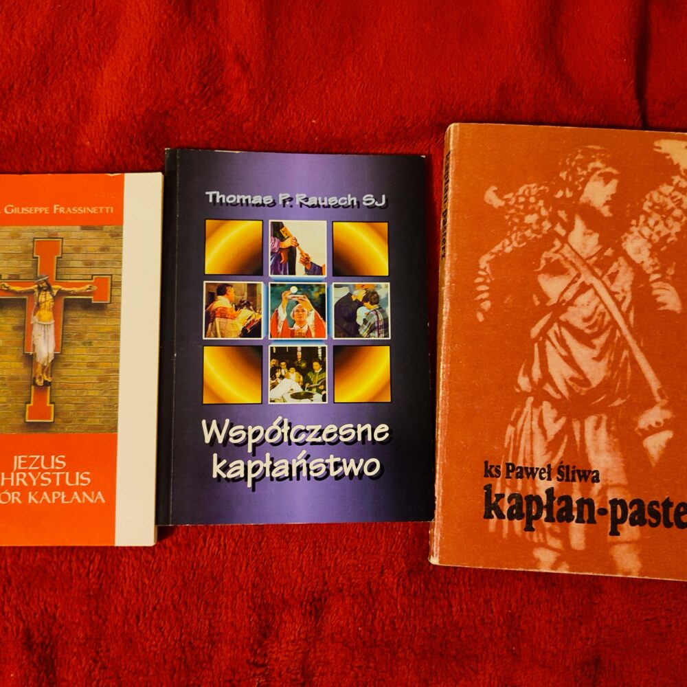 Zestaw książek o kapłaństwie