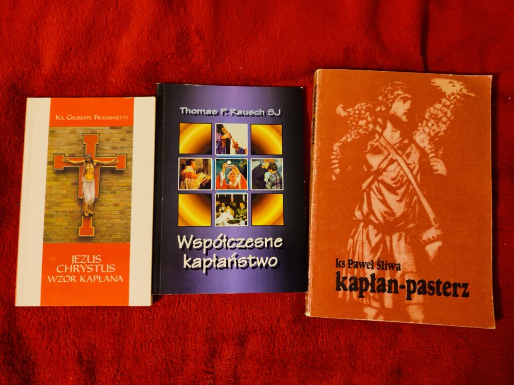 Zestaw książek o kapłaństwie