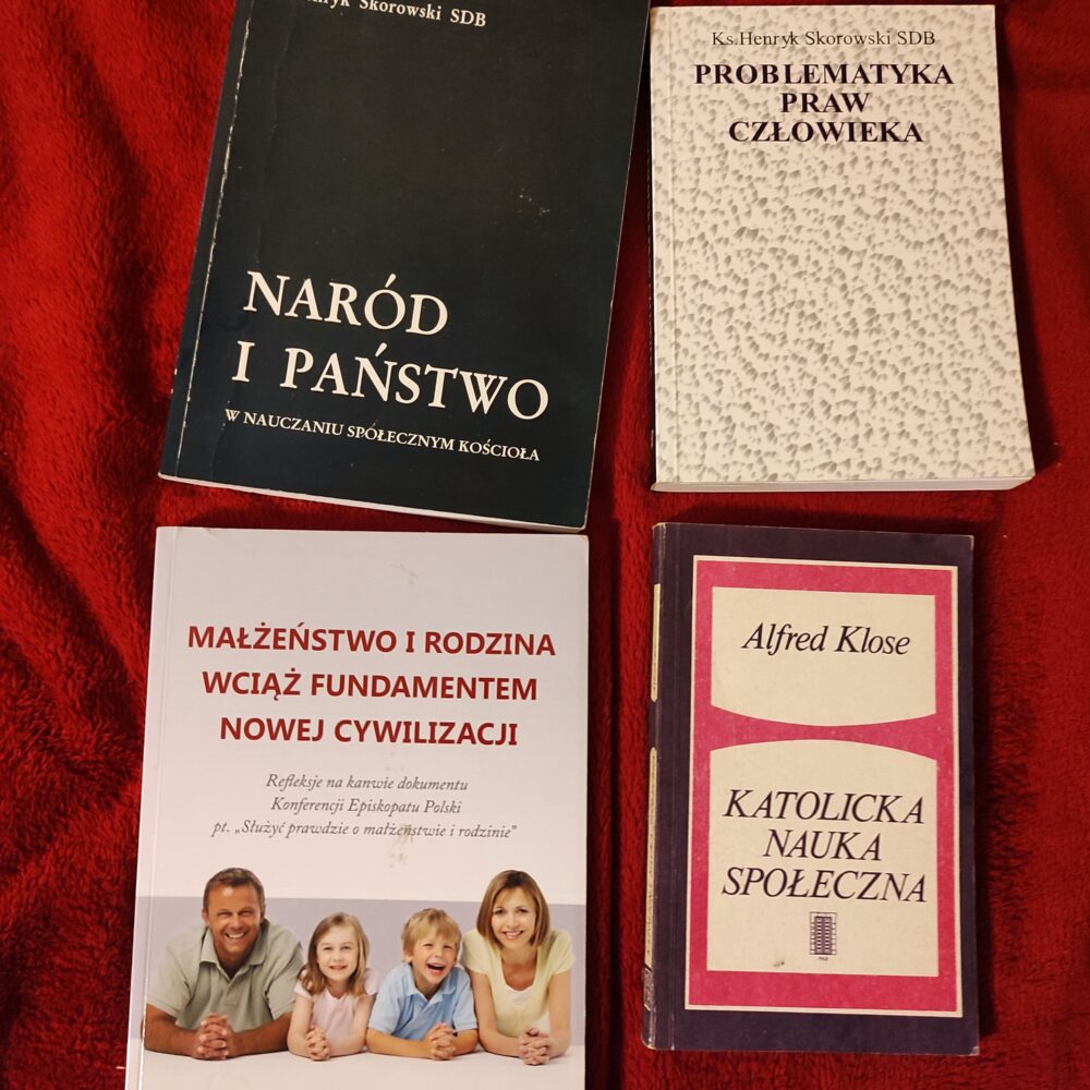 Zestaw książek o katolickiej nauce społecznej