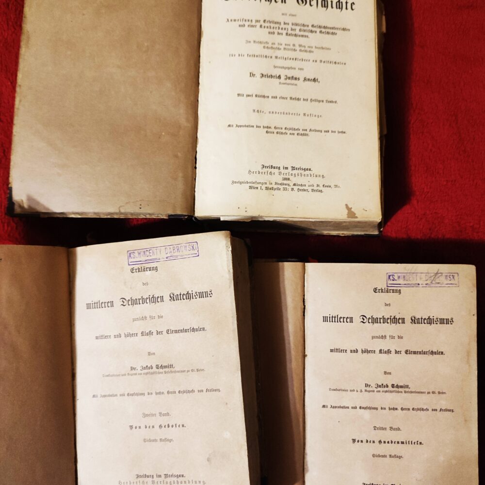 Dr. Friedrich J. Knecht, "Praktischer Kommentar zur Biblischen Geschichte" [1888] + Jacob Schmitt, "Erklarung des mittleren Deharbeschen Katechismus" (2 t.) [1889]