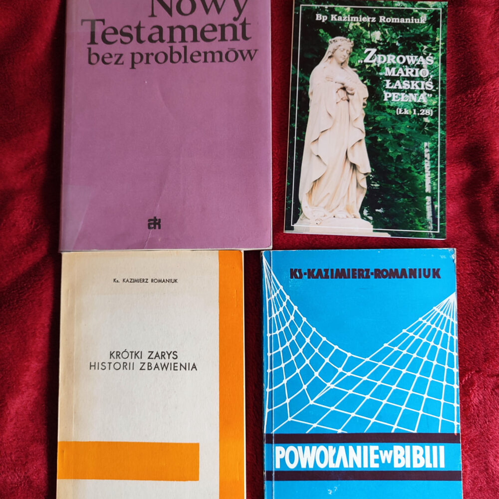 Zestaw książek księdza biskupa Kazimierza Romaniuka