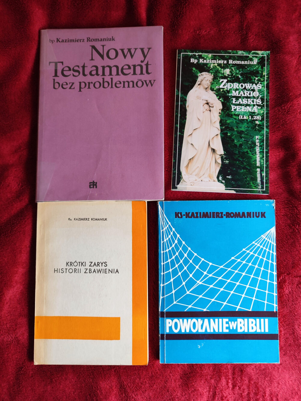 Zestaw książek księdza biskupa Kazimierza Romaniuka