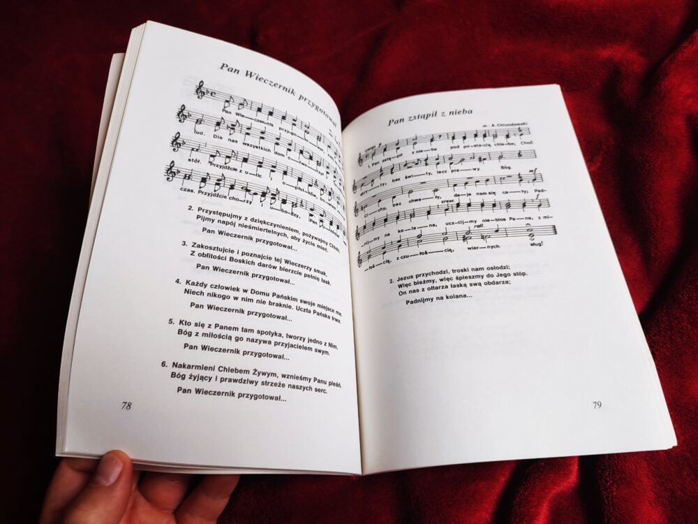 Ks. Marian Żuk SDB (oprac.), "Boże Ciało. Liturgia procesji, pieśni eucharystyczne i do Najśw. Serca Pana Jezusa" [1995] - obrazek 3