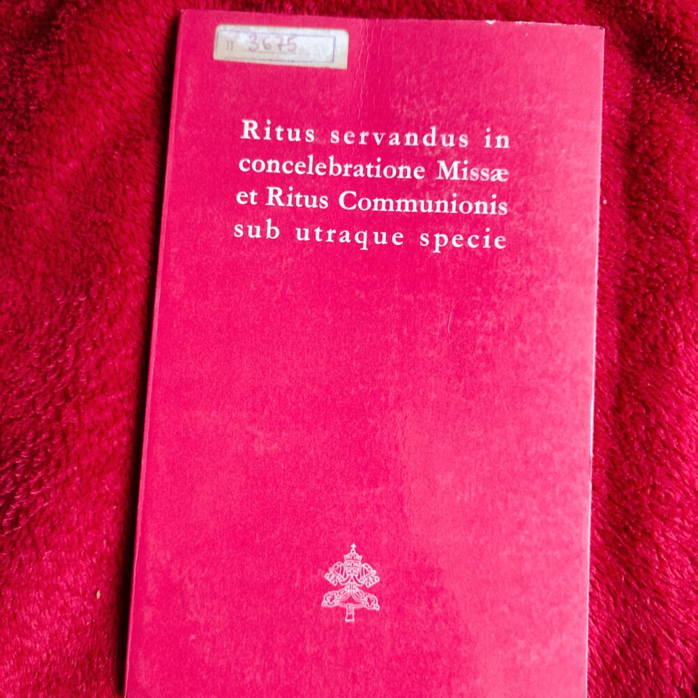 Ritus servandus in concelebratione Missae et Ritus Communionis sub utraque specie [1965] (2)
