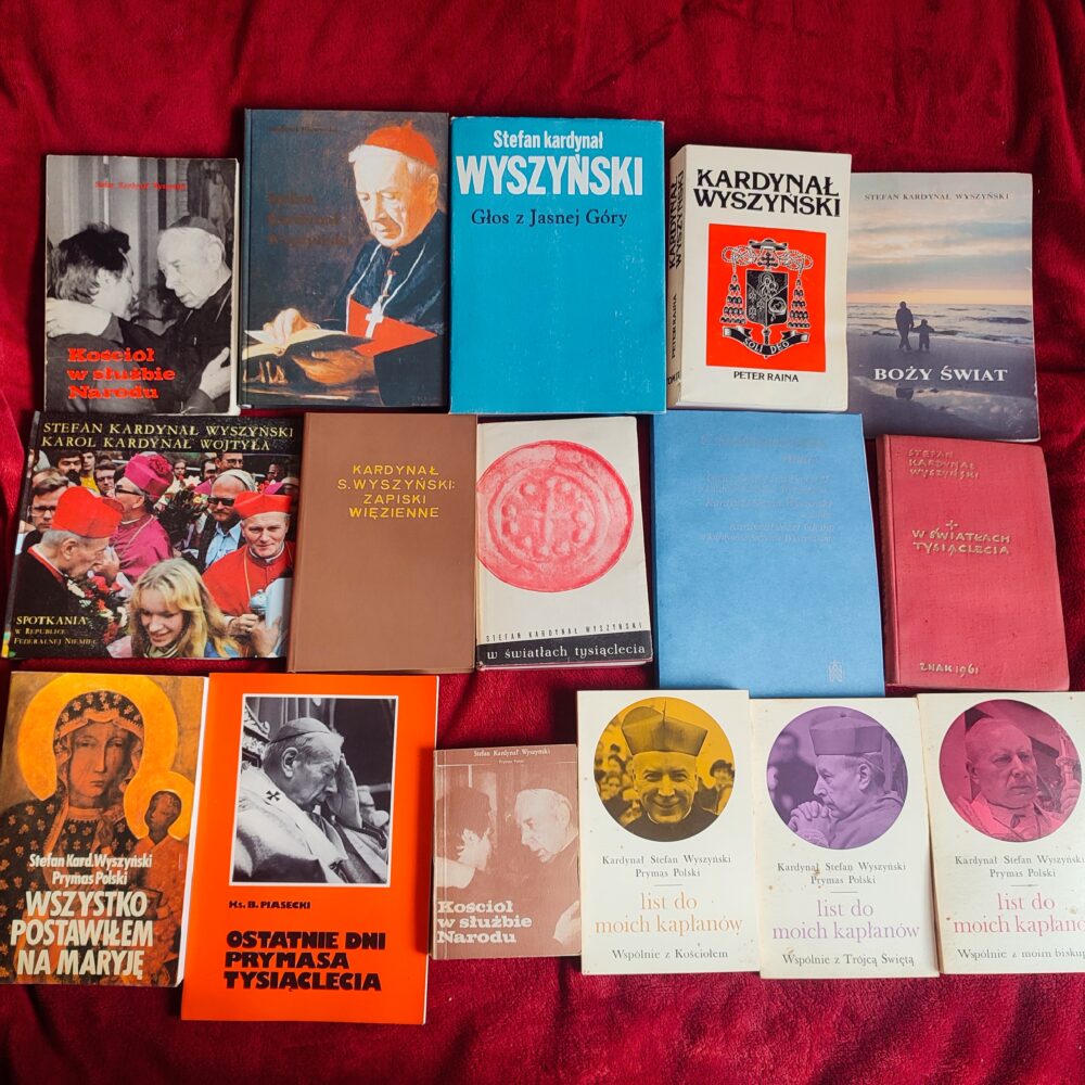 Duży zestaw książek ks. kard. Stefana Wyszyńskiego lub poświęconych jego osobie i myśli (2)