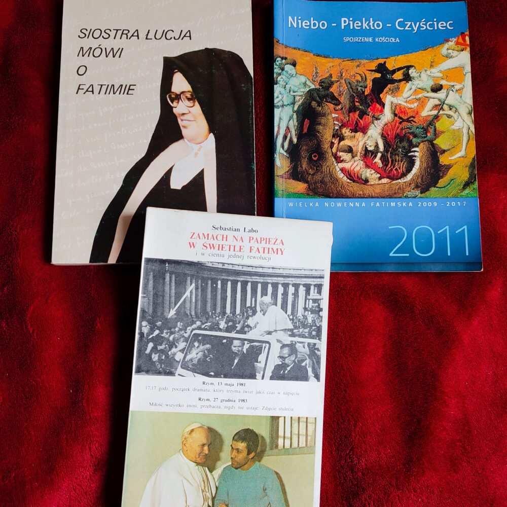 Zestaw książek związanych z objawieniami w Fatimie