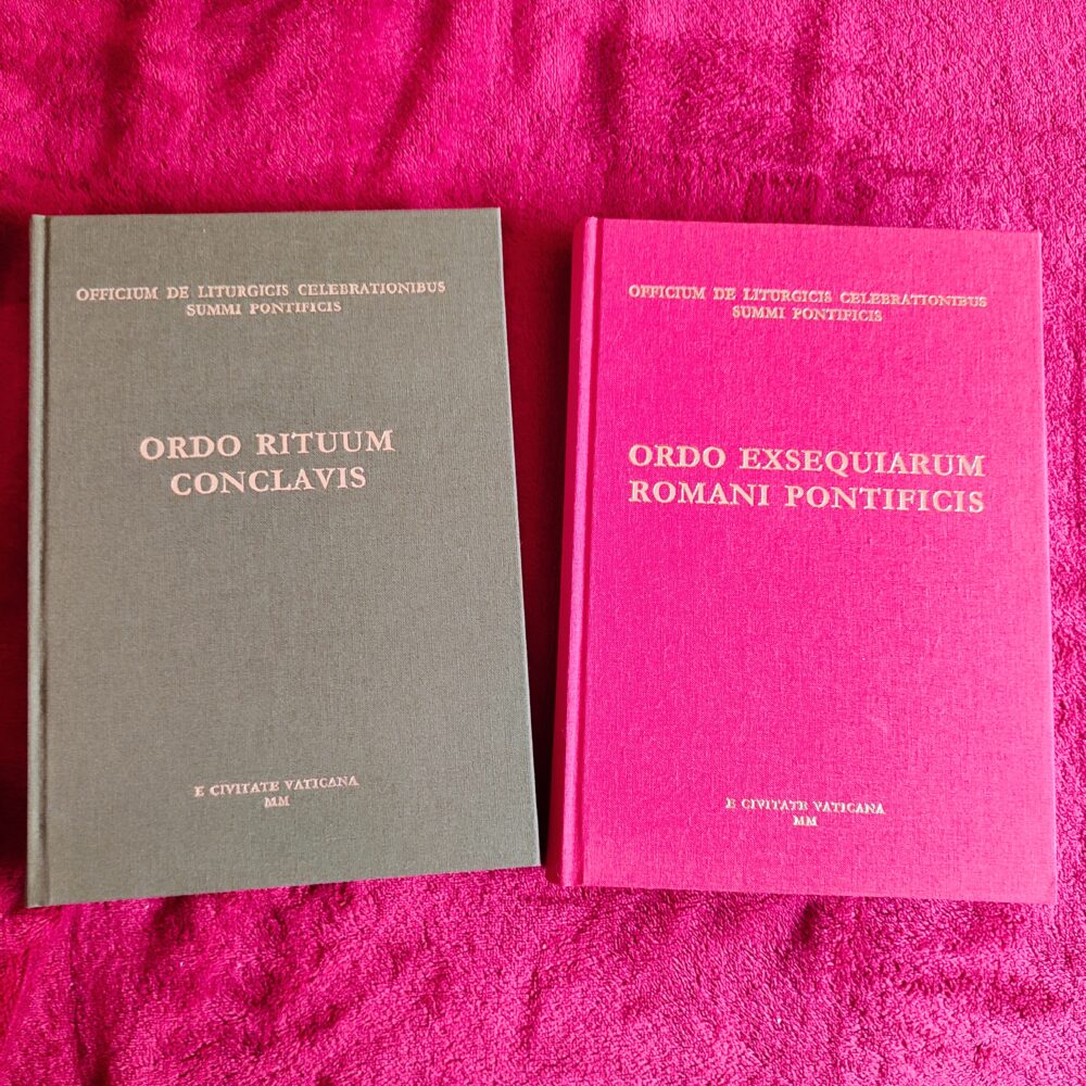 Urząd Papieskich Celebracji Liturgicznych, "Ordo exsequiarum Romani Pontificis" + "Ordo rituum conclavis" [2000]