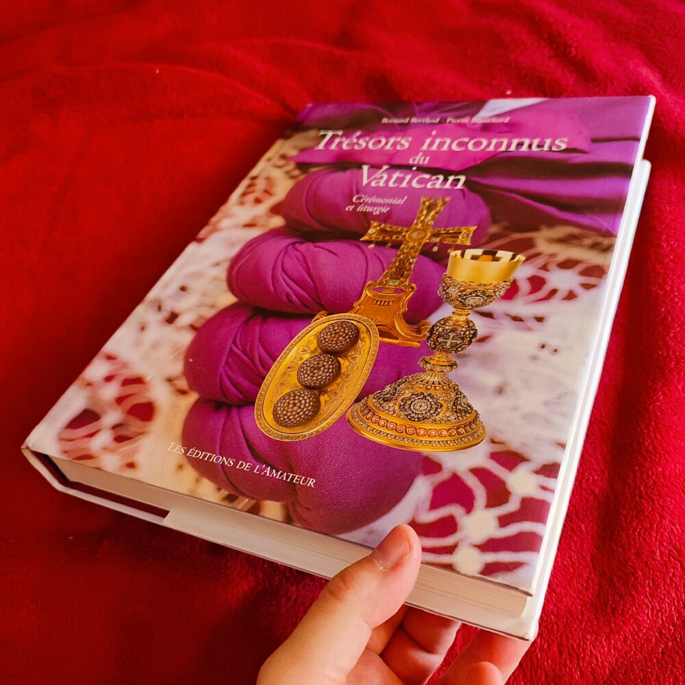 Bernard Berthod, Pierre Blanchard, "Trésors inconnus du Vatican. Cérémonial et Liturgie" [2001] (2)