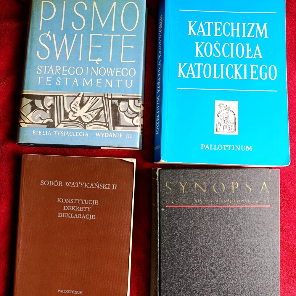 Zestaw "Pismo Święte + Katechizm + teksty soborowe z synopsą"