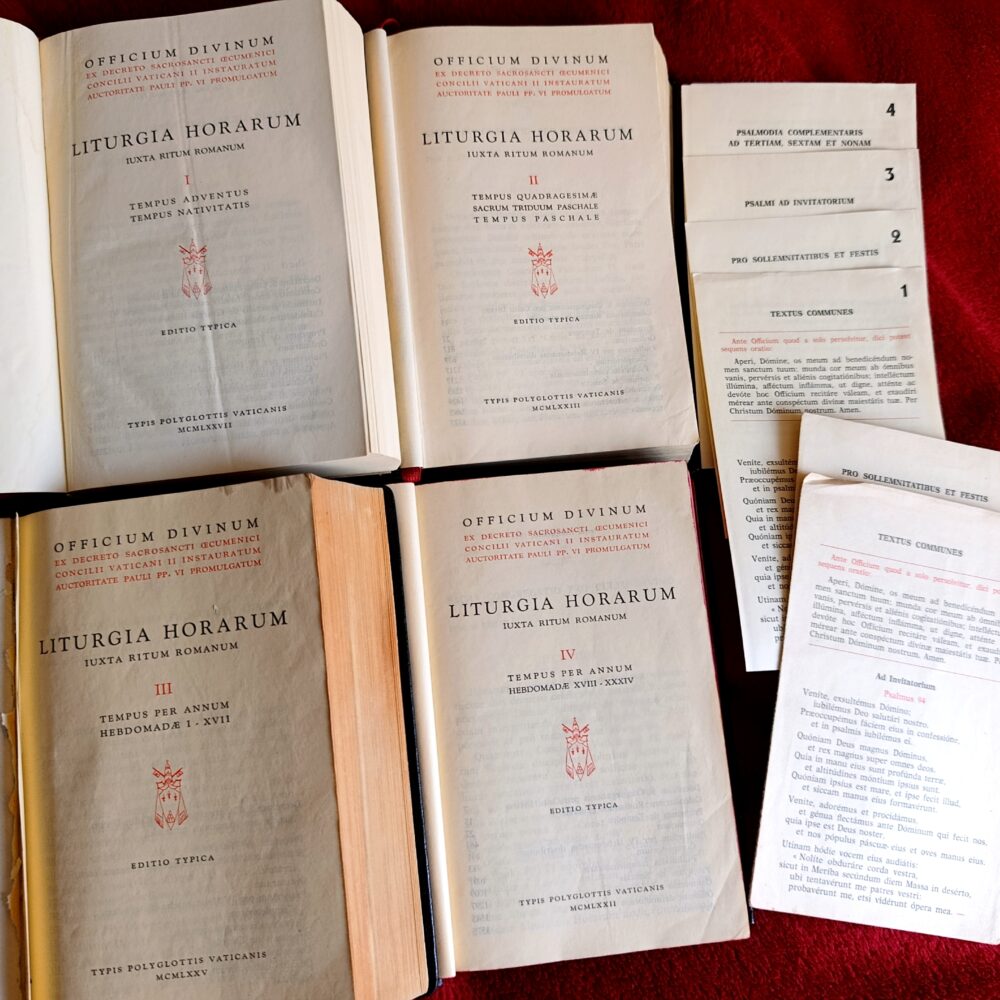 Liturgia Horarum juxta Ritum Romanum (t. I-IV) [1972-77]