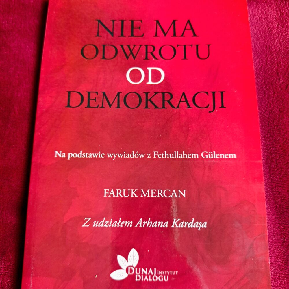 Faruk Mercan, "Nie ma odwrotu od demokracji" [2020]