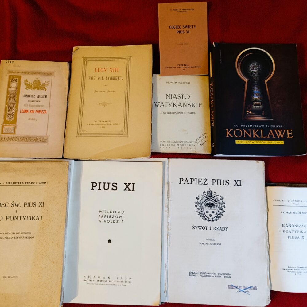 Zestaw cennych publikacji papieskich